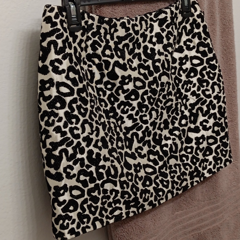 KENDALL & KYLIE Cheetah Embellished print Mini Skirt S